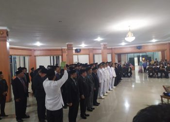 Pelantikan pejabat di lingkungan Pemkab OKI menjelang tutup tahun 2019 di Kantor Bupati OKI, Selasa (31/12). (Foto : fornews.co / Riyan Fahrizal)