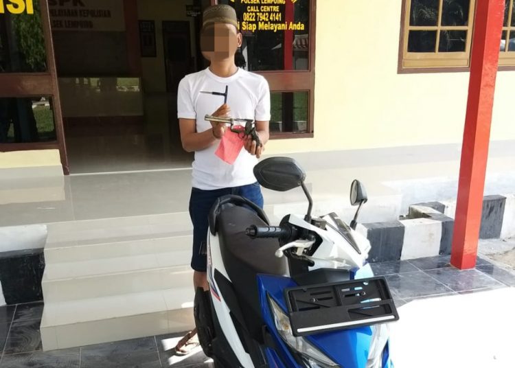 Pelaku Rudi saat diamankan. (IST)