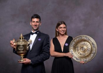 Novak Djokovic dan Simona Halep, juara tunggal Grand Slam Wimbledon 2019. (aeltc/afp/file/thomas lovelock)