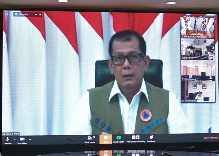 Ketua Gugus Tugas Corona Virus Disease 2019 (COVID-19) Nasional, Doni Monardo, saat menjawab pertanyaan wartawan melalui daring, Senin (13/4). (fornews.co/humas)