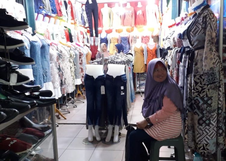 Salah satu gerai pedagang di Pasar Shopping Kayuagung. (IST)