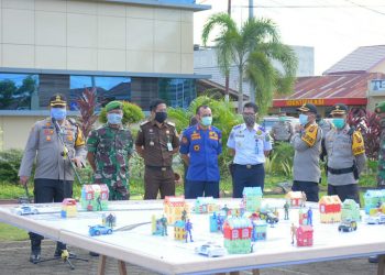 Kapolres Muba AKBP Yudhi Surya Markus Pinem memimpin simulasi TFG mengantisipasi peningkatan situasi dampak COVID-19 di Muba, Selasa (07/04). (humas pemkab muba)