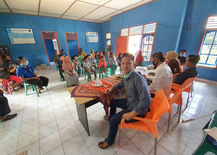 Muhammad Reki saat menyapa warga. (IST)