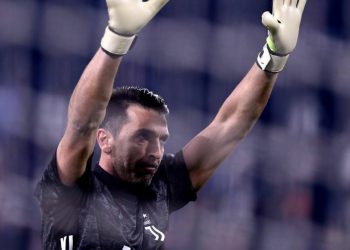 Kiper Juventus Gianluigi Buffon akan menandatangani perpanjangan kontrak baru di Bianconerri. (fornews.co/instagram)