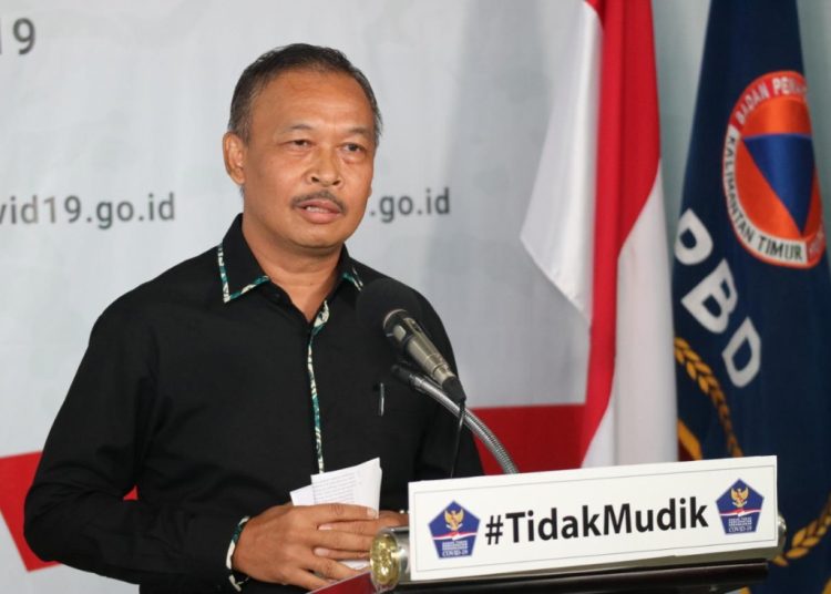 Sekretaris Dirjen Bimas Buddha Kemenag, Nyoman Suriadarma saat memberikan keterangan, di Jakarta, Jumat (10/4). (fornews.co/foto: kemenag)