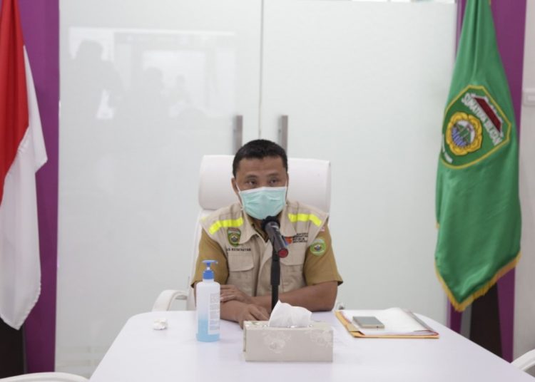 Juru Bicara Gugus Tugas Penangangan COVID-19 Sumsel, saat menyampaikan kondisi kasus baru, Rabu (8/7). (foto humas pemprov sumsel)

 