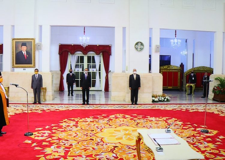 Suasana pelantikan Ketua MA M Syarifuddin oleh Presiden Joko Widodo di Istana Negara, Jakarta, Kamis (30/04). (fornews.co/humas ma)