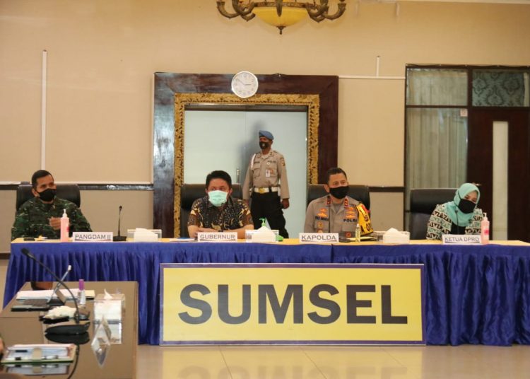 Gubernur Sumsel bersama Forkopimda Sumsel saat melakukan rapat. Foto: Istimewa
