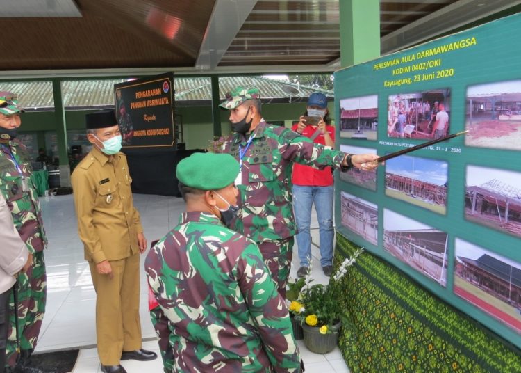 Kunjungan Panglima Kodam (Pangdam) II/Sriwijaya, Mayjen TNI Irwan SIP MHum ke Makodim 0402/OKI, Selasa (23/06). (IST)