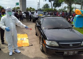 Mobil korban yang terparkir di lokasi kejadian. Foto: Istimewa