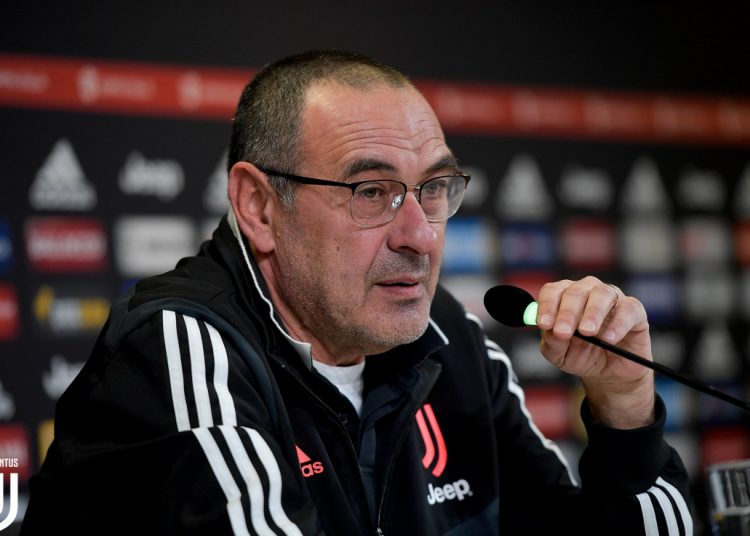 Pelatih Juventus Maurizio Sarri memberikan keterangan pada wartawan jelang final Coppa Italia 2019/2020 kontra Napoli, yang disiarkan melalui kanal YouTube klub, Selasa (16/06). (fornews.co/juventus)