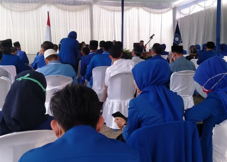 Suasana rapat internal DPW PAN Sumsel di kediaman pribadi Ketua DPW PAN Sumsel, Iskandar, di Kayuagung, Sabtu (6/6). (fornews.co/ist)