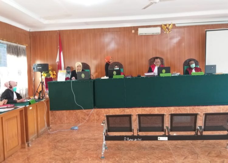 Sidang virtual vonis kurir narkoba 49 kilogram di Pengadilan Negeri Klas 1A Palembang. Foto: Fornews.co/Istimewa