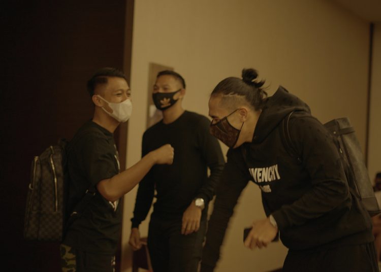 Para pemain sepak bola tim nasional Indonesia tiba di Hotel Fairmont, Jakarta, Kamis (23/07). (fornews.co/pssi)