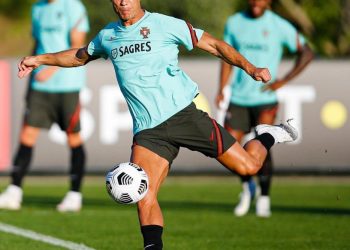 Cristiano Ronaldo saat berlatih bersama Timnas Portugal jelang pertandingan UEFA Nations League, Rabu (07/10). (fornews.co/twitter/@cristiano)