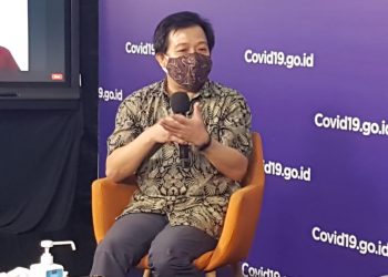 Psikolog Edward Andriyanto Sutardhio pada talkshow “Perjuangan Penyintas Melawan Covid-19” di Media Center Satgas Penanganan Covid-19 Graha BNPB Jakarta, Senin (19/10). (fornews.co/stpc19)