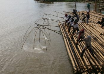 Para penari melakukan latihan untuk pertunjukan tari Rahim Sungai Musi yang akan disiarkan pekan depan. (fornews.co/ist)