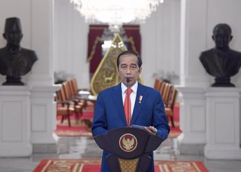 Presiden Joko Widodo saat memberikan sambutannya pada peringatan Hari Sumpah Pemuda ke-92 di Istana Negara, Jakarta, Rabu (28/10). (fornews.co/bpmi setpres/rusman)