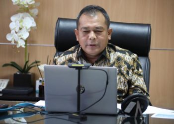 Kapuspen Kemendagri Benni Irwan saat menjadi Keynote Speech melalui video conference pada Program Budaya Sensor Mandiri dengan tema “Optimalisasi Iklan Kampanye Berbasis Media pada Pilkada 2020 Sebagai Upaya Mitigasi Penyebaran COVID-19” di Kantor Kemendagri, Jakarta, Selasa (24/11). (fornews.co/humas kemendagri)