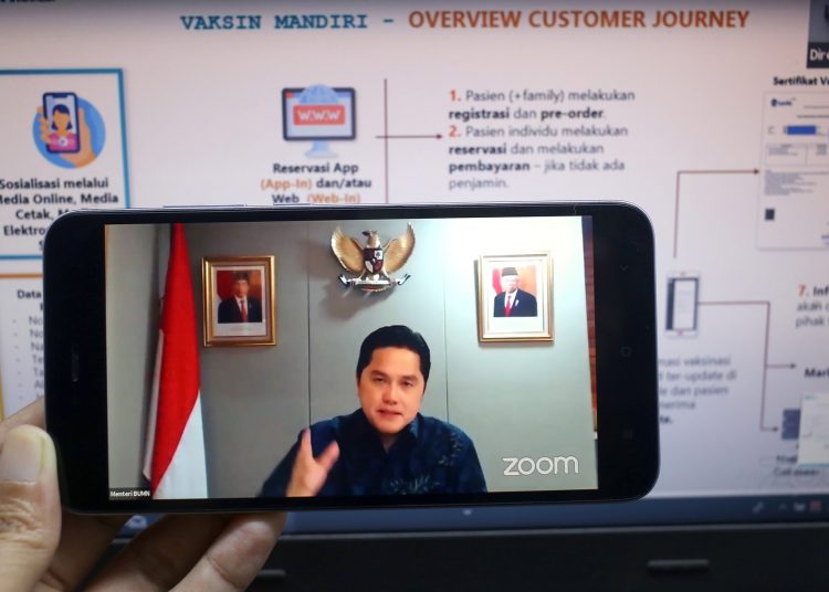 Menteri BUMN RI yang juga Wakil Ketua IV dan Ketua Pelaksana Komite Penanganan COVID-19 dan Pemulihan Ekonomi Nasional (KPCPEN) Erick Thohir saat memberikan paparan mengenai persiapan infrastruktur data vaksinasi COVID-19 secara virtual di Jakarta, Selasa (24/11). (fornews.co/kpcpen)