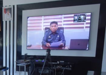 Kepala Bappeda Musi Banyuasin Iskandar Syahrianto menerima visitasi dan verifikasi nominasi Simpul Jaringan yang dilakukan secara virtual oleh Dewan Juri dari Universitas Gadjah Mada, Jumat (13/11). (fornews.co/humas pemkab muba)