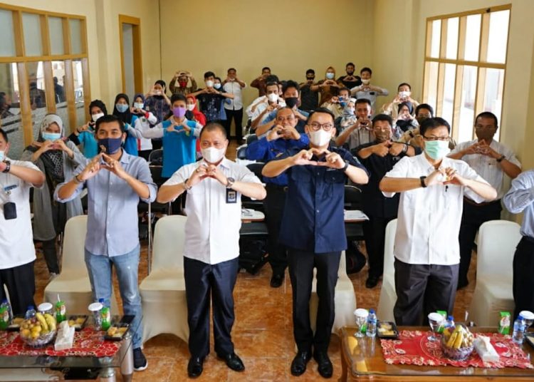 Pengelola wisata di Kabupaten Muba mendapatkan pelatihan manajemen homestay di Hotel Permata Randik Sekayu, Rabu (18/11). (fornews.co/humas pemkab muba)