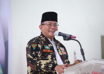 Ketua Dewan Pembina GP Ansor Sumsel Dodi Reza Alex memberikan sambutan pada Penutupan Konferwil PW GP Ansor Sumatra Selatan di Balai Diklat Kabupaten Banyuasin, Minggu (22/11). (fornews.co/humas pemkab muba)