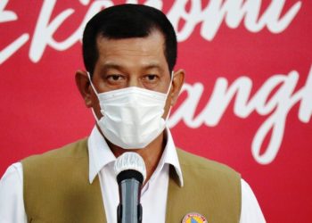 Ketua Satgas Penanganan COVID-19 Doni Monardo saat memberikan keterangan terkait libur akhir tahun 2020 di Jakarta, Senin (7/12). (fornews.co/humas bnpb/ignatius toto satrio)