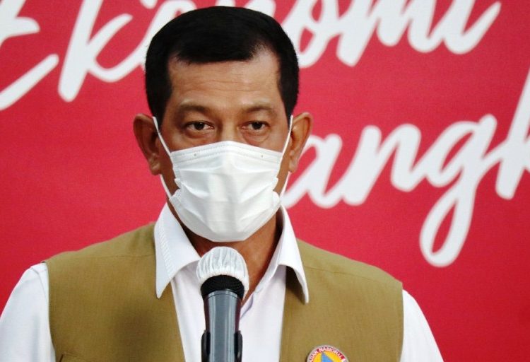 Ketua Satgas Penanganan COVID-19 Doni Monardo saat memberikan keterangan terkait libur akhir tahun 2020 di Jakarta, Senin (7/12). (fornews.co/humas bnpb/ignatius toto satrio)