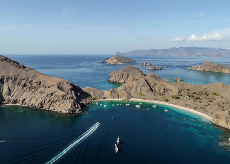 Labuan Bajo, salah satu destinasi super prioritas pariwisata Indonesia. (fornews.co/kemenparekraf)