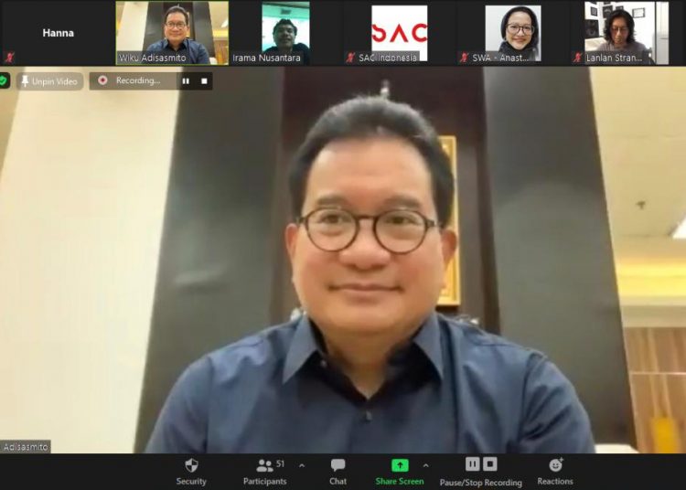 Juru Bicara Satgas Penanganan COVID-19 Prof. Wiku Adisasmito menghadiri konferensi pers “Piringan Hitam Diserahkan, Agar Masyarakat Tak Terabaikan” secara virtual, Rabu (2/12). (fornews.co/ist)