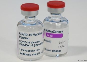 Vaksin AstraZeneca.