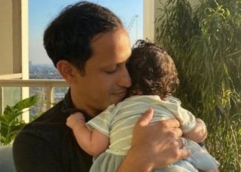 Mendikbud RI Nadiem Makarim bersama salah satu buah hatinya. (fornews.co/ist)
