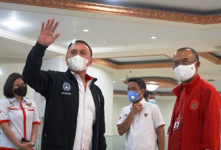 Ketua Umum PSSI Mochamad Iriawan saat mengunjungi kantor Kemenpora untuk berkoordinasi mengenai turnamen pramusim Piala Menpora 2021. (fornews.co/pssi)