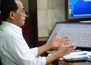 Menteri Perhubungan Budi Karya Sumadi saat memberikan penjelasan dalam kegiatan Webinar dengan tema “Waspada Cuaca Ekstrem di Sektor Transportasi” di Jakarta, (2/2/2021). (fornews.co/bkip kemenhub)