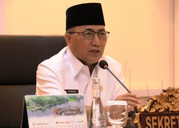 Sekda Muba Apriyadi saat Rakor sosialisasi peraturan KPK tentang penyampaian LHKPN yang diikuti OPD Muba, Selasa (23/2/2021). (fornews.co/humas pemkab muba)
