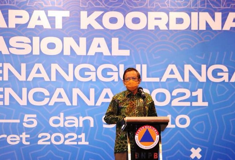 Menko Polhukam Mahfud MD memberikan paparan dan arah kebijakan dalam acara Rakornas PB BNPB 2021 di Hotel Sari Pacific, Jakarta, Jumat (5/3/2021). (fornews.co/bnpn/danung arifin)