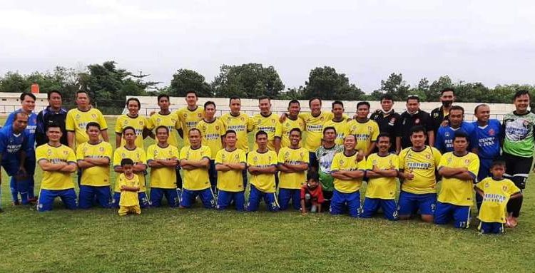 Tim Persipra Prabumulih siap menyambut dua tim dari Palembang yang akan bertanding dalam Trofeo Old Star Ramadan 1442 H yang digelar di Stadion Talang Jimar Prabumulih, Minggu (11/4/2021). (fornews.co/persipra prabumulih)