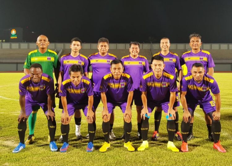 Tim Persita Tangerang Oldstar yang diperkuat sejumlah eks pemain Timnas Indonesia. (fornews.co/ist)