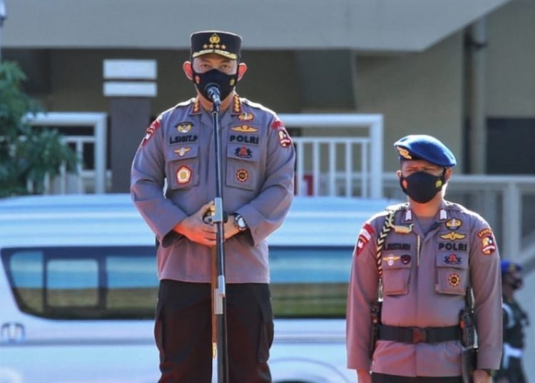 Kapolri Jenderal Listyo Sigit Prabowo, saat memimpin apel gabungan pengamanan PON XX 2021 Papua, di Stadion Lukas Enembe, Kabupaten Jayapura, Rabu (29/9/2021). (fornews.co/ist)