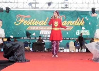 Anjeli saat tampil di pada salah satu acara di Kabupaten Muba beberapa waktu lalu. (fornews / ist)