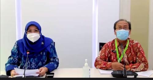 Juru Bicara Vaksinasi COVID-19 Kemenkes RI dr. Siti Nadia Tarmidzi, saat menyampaikan satu kasus transmisi lokal varian baru Omicron di Jakarta, secara virtual, Selasa (28/12/2021).