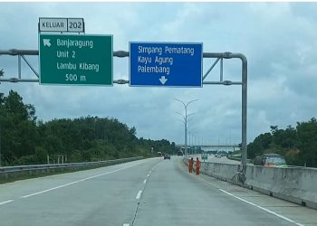 Jalan tol Trans Sumatera ruas Lampung-Palembang, akhir-akhir ini mendapat banyak keluhan karena kondisi jalan yang berlubang dan menimbulkan korban jiwa. (fornews.co/ist)