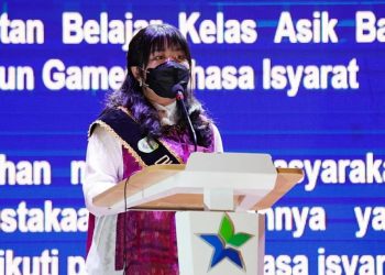 Duta Literasi Sumsel, Ratu Tenny Leriva saat memaparkan program kerja tahun 2022 di Perpusnas RI, Kamis (10/02/2022). (fornews.co/humas pemprov sumsel)