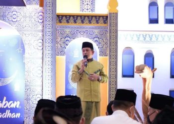 Gubernur Sumsel, Herman Deru, saat berbicara pada acara Pengajian Ramadan Pemprov Sumsel 1443 H, di Griya Agung Palembang, Sabtu (2/4/2022).(fornews.co/humas pemprov sumsel)