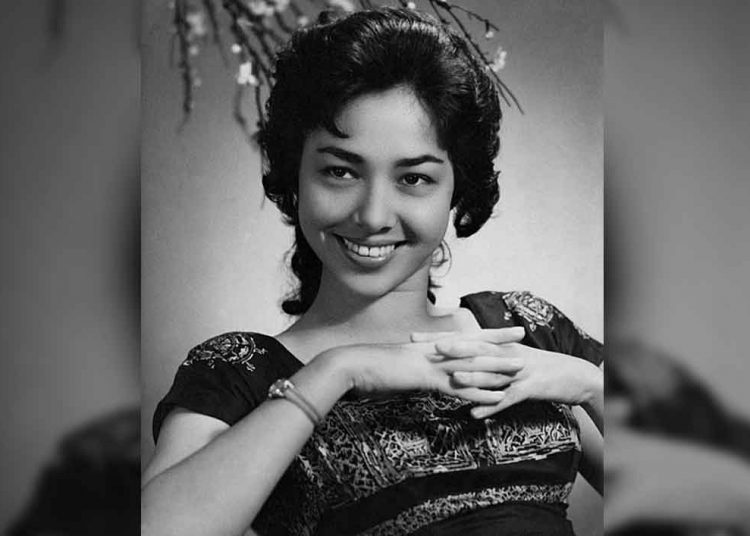 MIEKE Wijaya (1960). (foto fornews.co/tati photo studio)