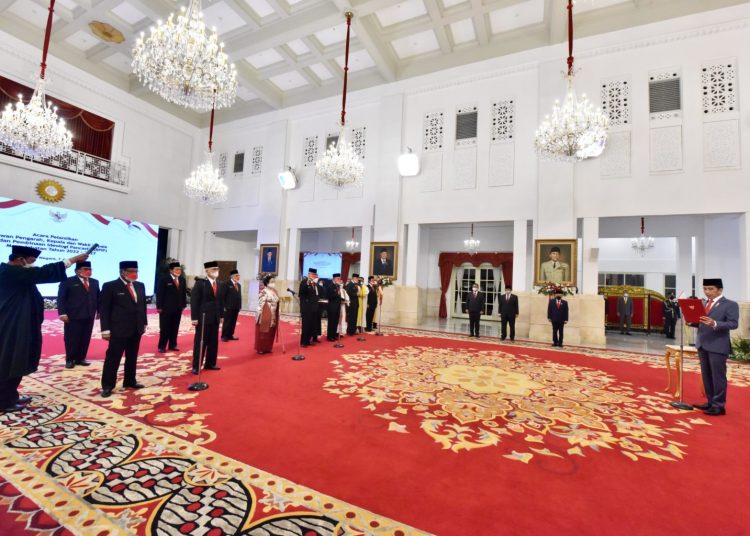 Presiden Jokowi lantik Dewan Pengarah serta Kepala dan Wakil Kepala BPIP Masa Jabatan Tahun 2022 – 2027, di Istana Negara, Jakarta, Selasa (07/06/2022). (fornews.co/foto: Humas Setkab/Jay)