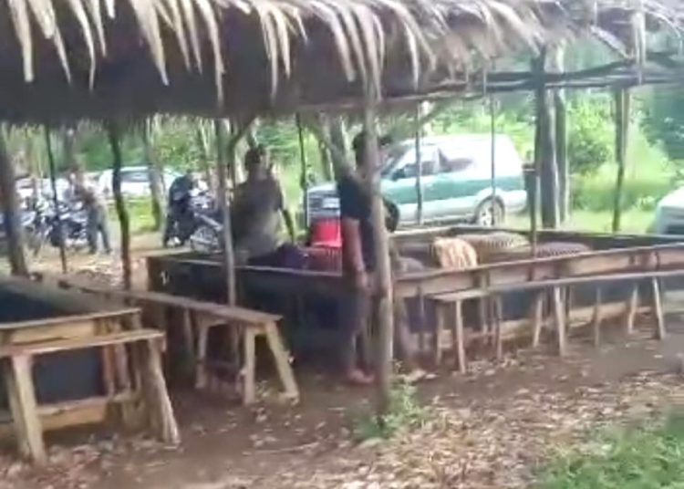 Lokasi arena sabung ayam dan judi dadu kuncang di wilayah Bakung yang dimusnahkan aparat Polres Ogan Ilir, Kamis (7/1/2023) lalu. (fornews.co/ist)