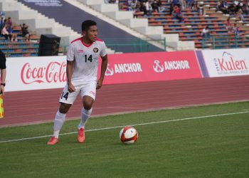 Winger dan full back kanan Timnas Indonesia U-22, Fajar Fathur Rahman, saat menghadapi Timor Leste, di Stadion Nasional Olimpiade, Phnom Penh, Minggu (7/5/2023). (fornews.co/ist)