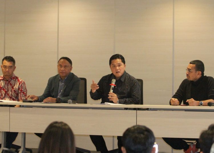 Ketua Umum PSSI Erick Thohir, saat melakukan re-launching PT Garuda Sepakbola Indonesia (GSI) di Jakarta, Jumat (23/6/2023). (fornews.co/pssi.org) 